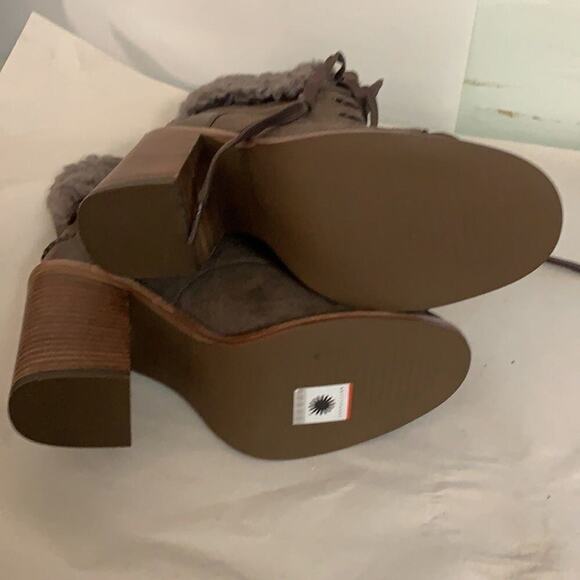 NWOT UGG AUSTRALIA JAXON SUEDE & SHEARING BOOTS SIZE 7 1/2 - Picture 7 of 7